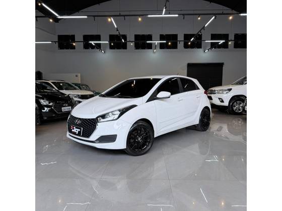 HYUNDAI HB20 1.0 COMFORT 12V FLEX 4P MANUAL HYUNDAI HB20 1.0 COMFORT 12V FLEX 4P MANUAL